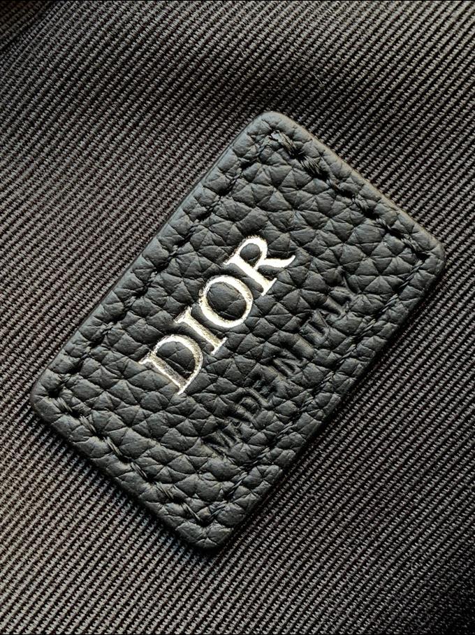 2025228Y660P21231115