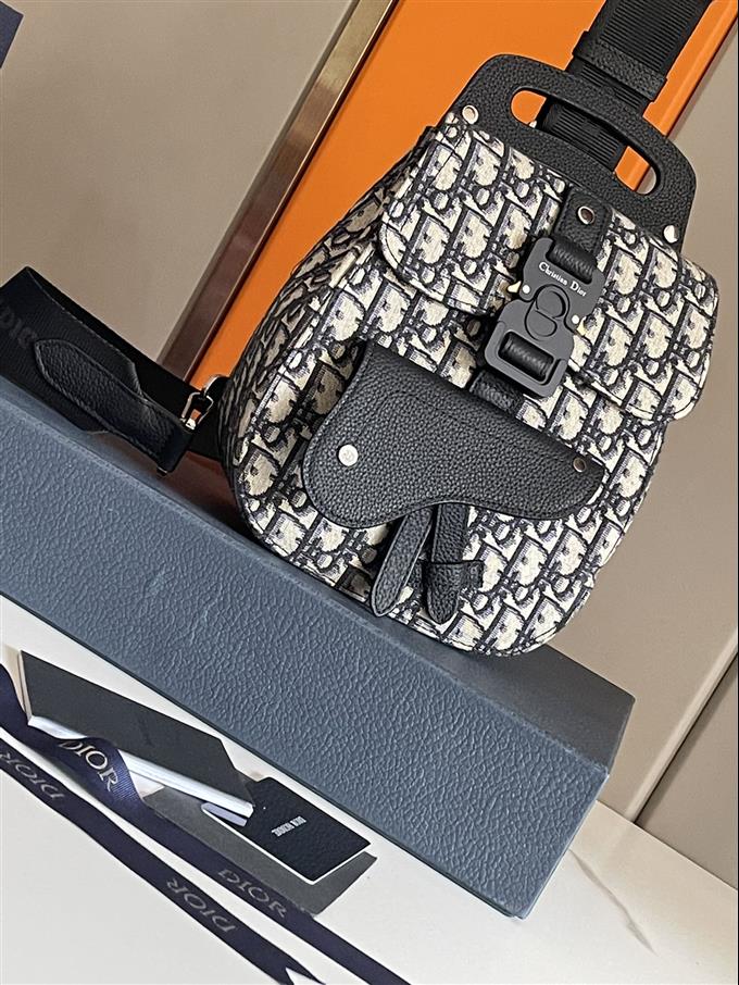 2025228Y780P212318464