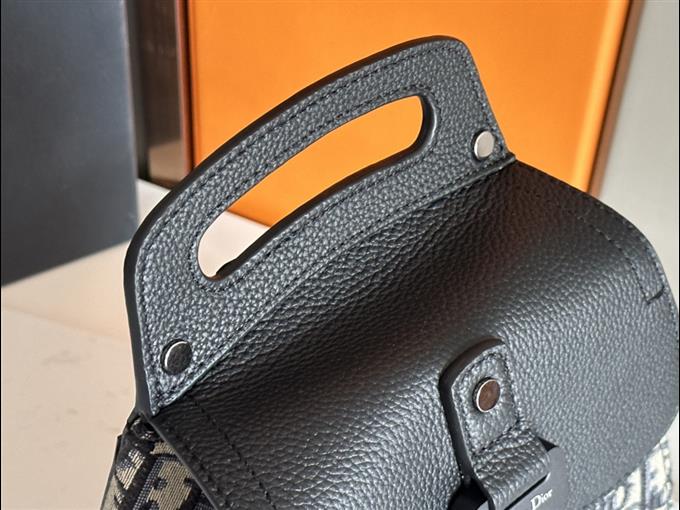 2025228Y780P212318699