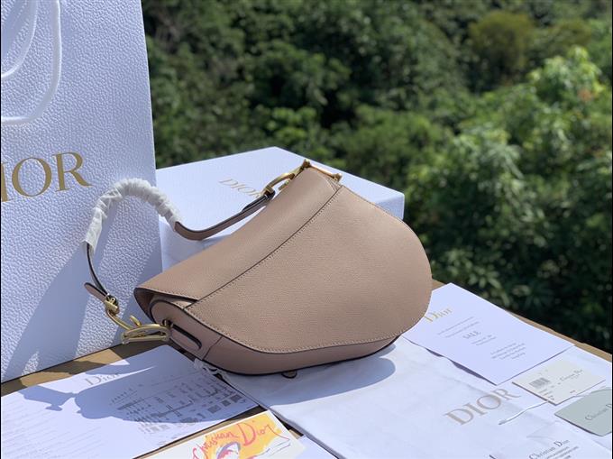 2025228Y850P21232718