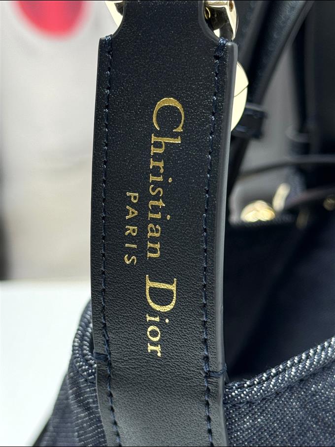 2025228Y620P212644841