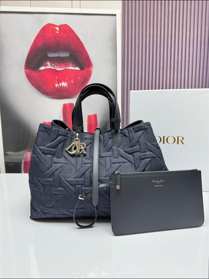 2025228Y700P21264529