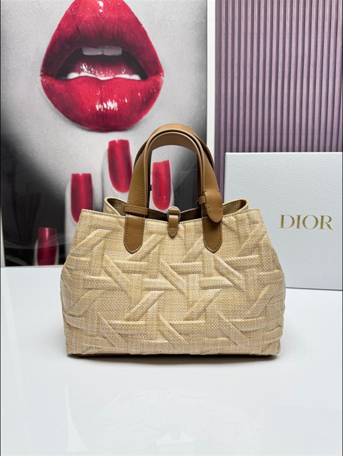 2025228Y750P212645231