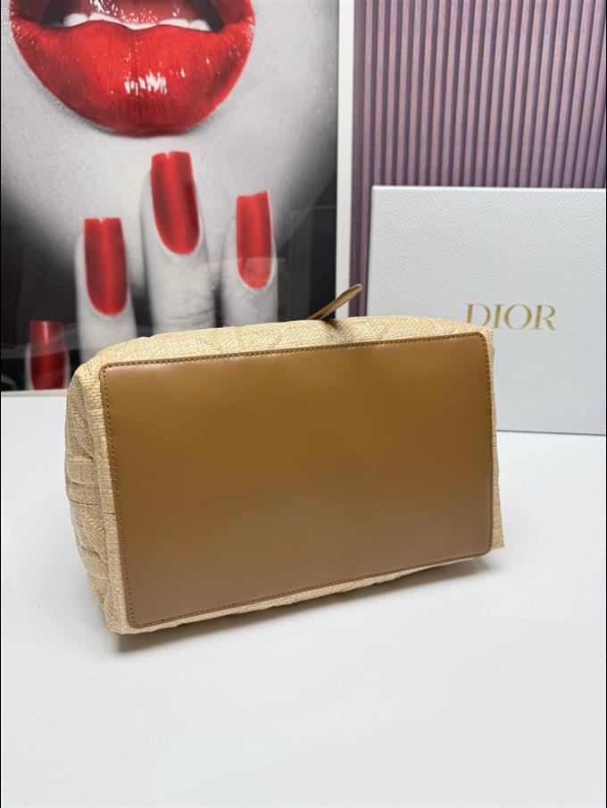 2025228Y750P212645247