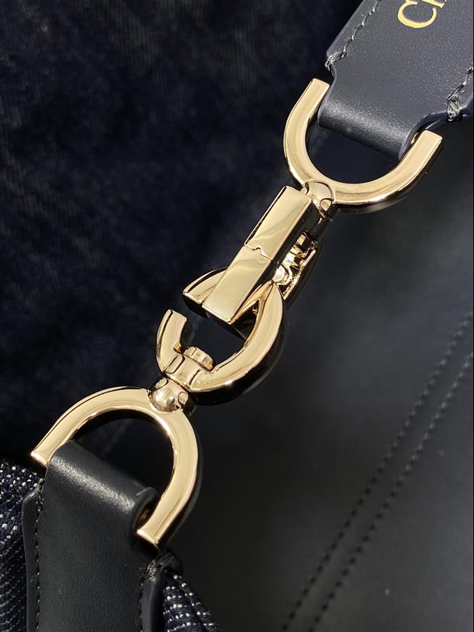 2025228Y750P212645372