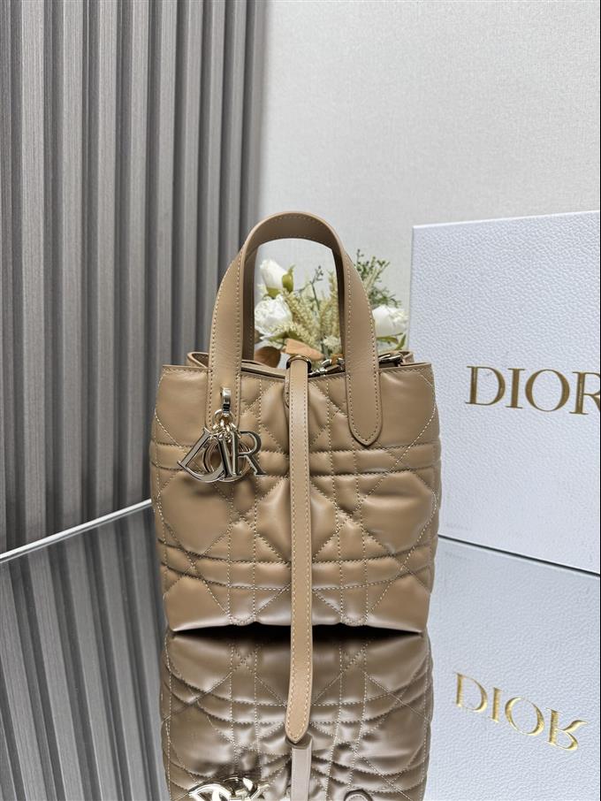 2025228Y750P212645828