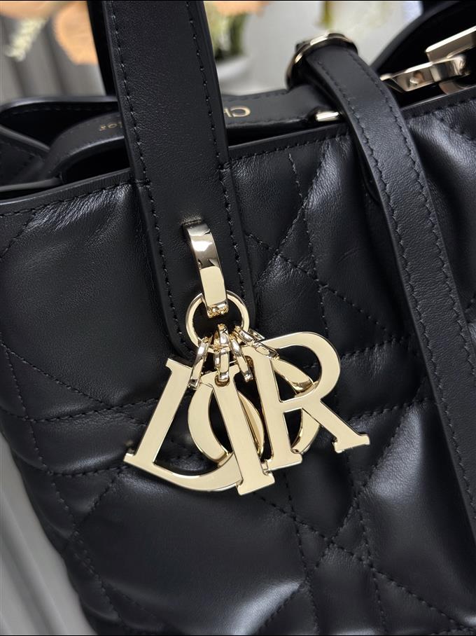 2025228Y750P212645923