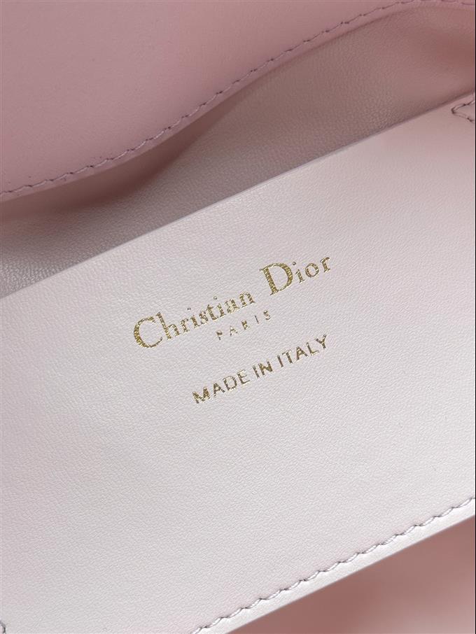 2025228Y750P212646124