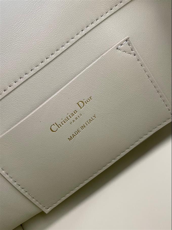 2025228Y750P212646563