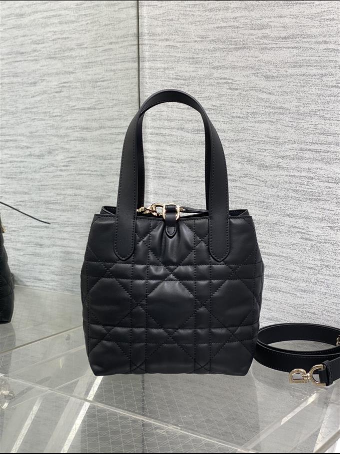 2025228Y750P212646908