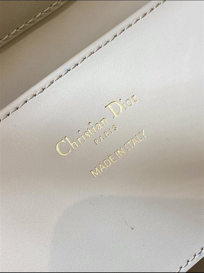 2025228Y750P212647126