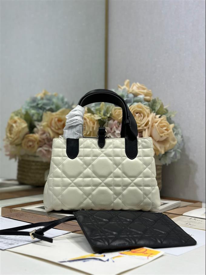 2025228Y780P212648326