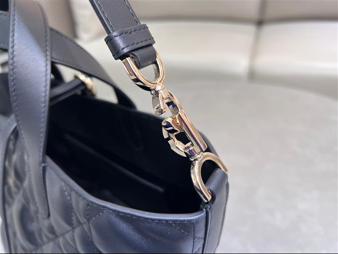 2025228Y780P212648500