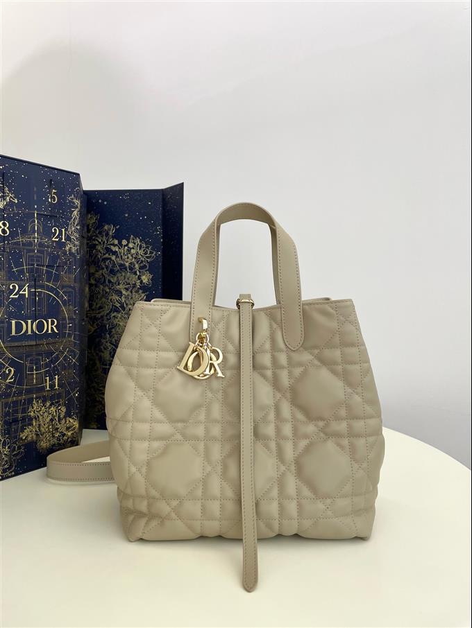 2025228Y780P212648989