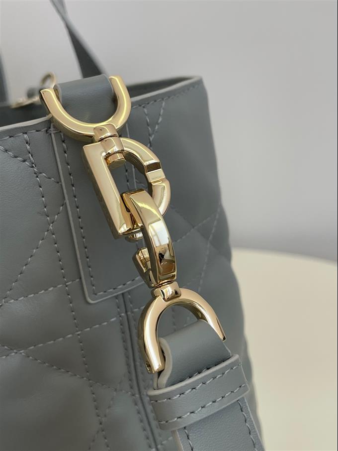 2025228Y780P212649318