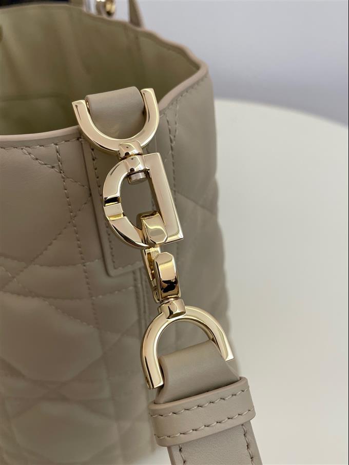 2025228Y780P21264936