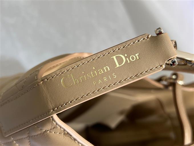 2025228Y780P212649460