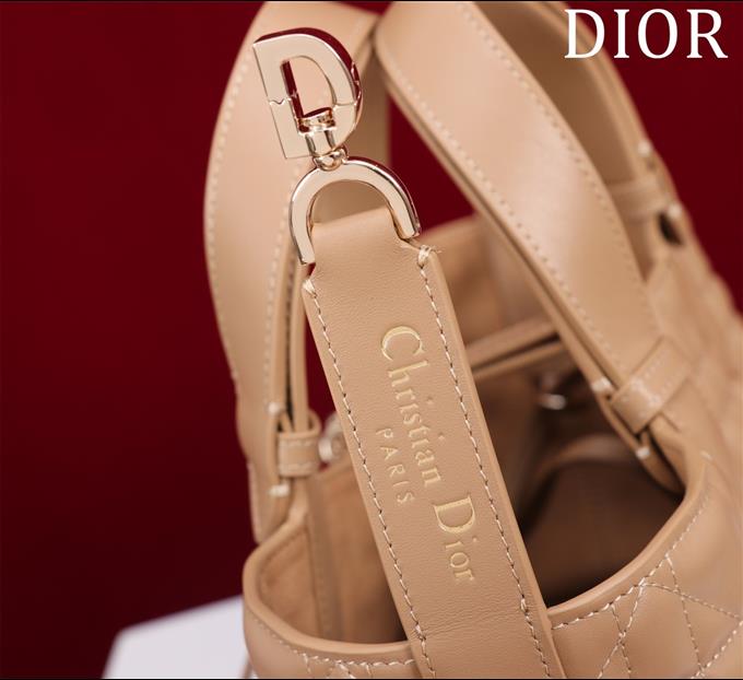 2025228Y800P212640135