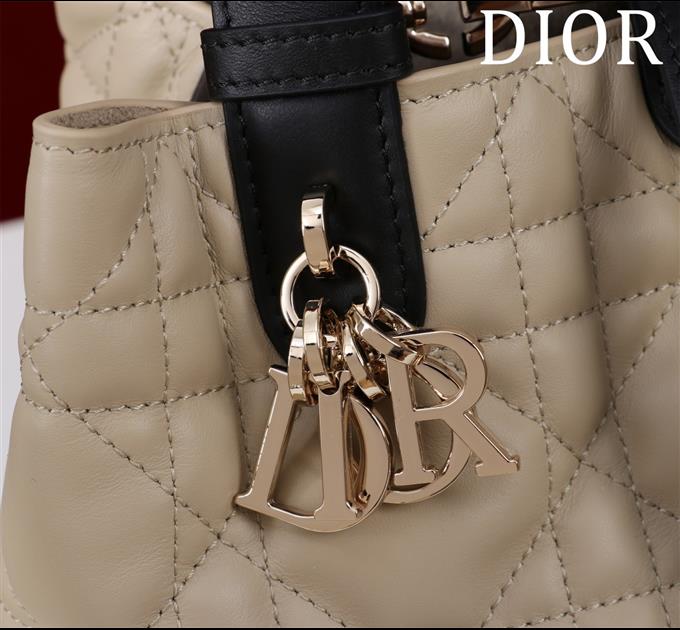 2025228Y800P212640261