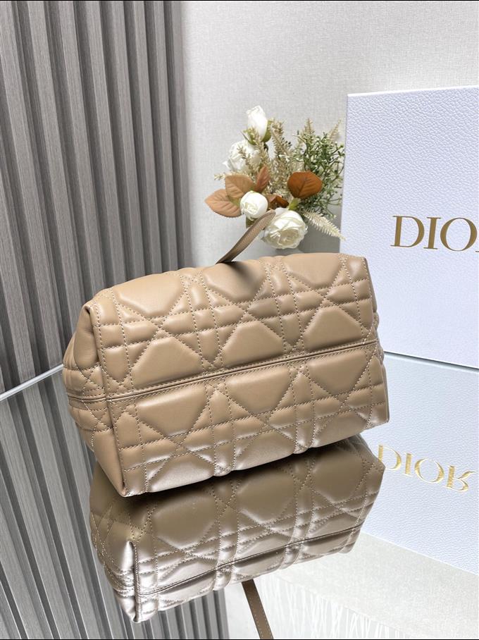 2025228Y800P212652884