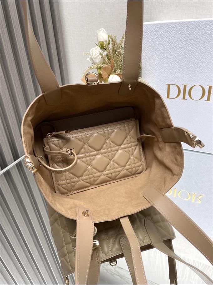 2025228Y800P212652947