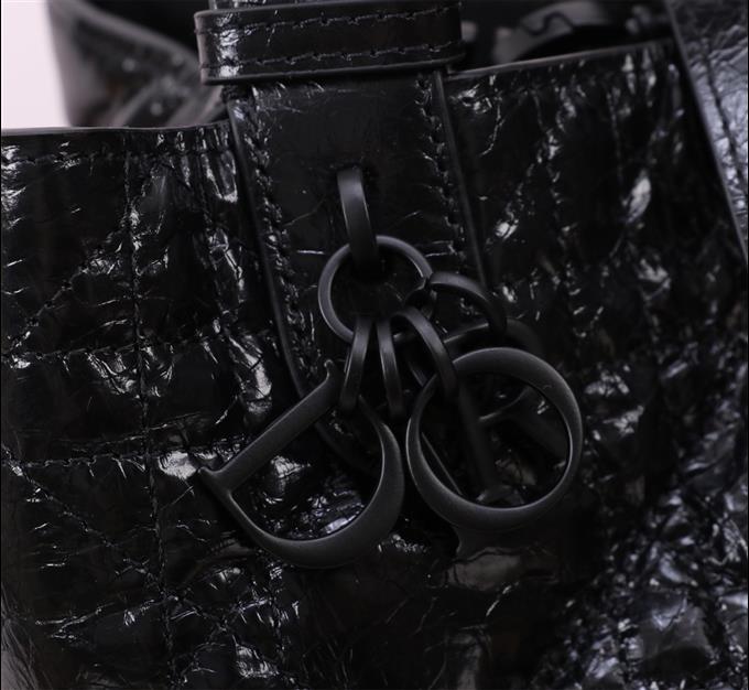 2025228Y800P212653689