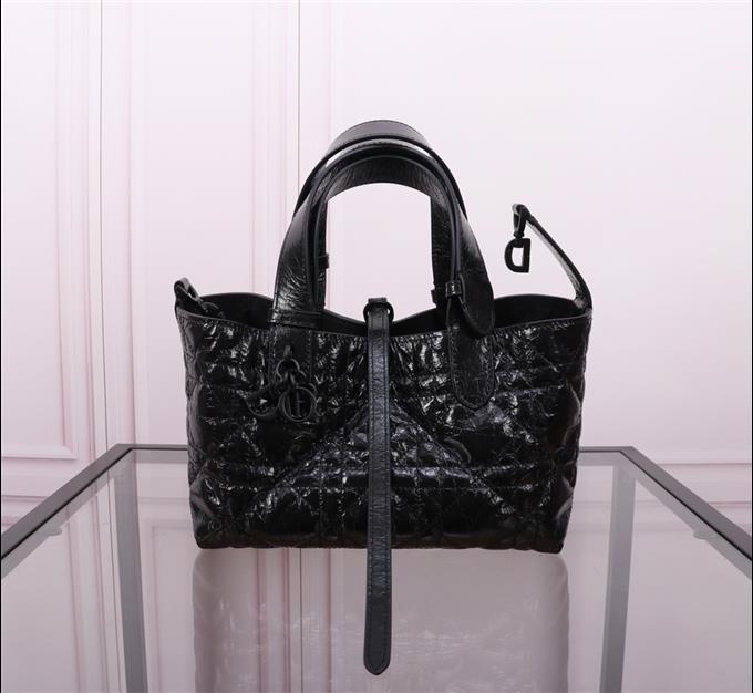 2025228Y800P212653753