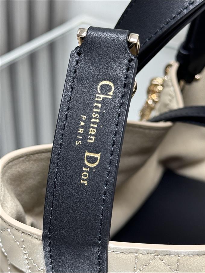 2025228Y800P212654632