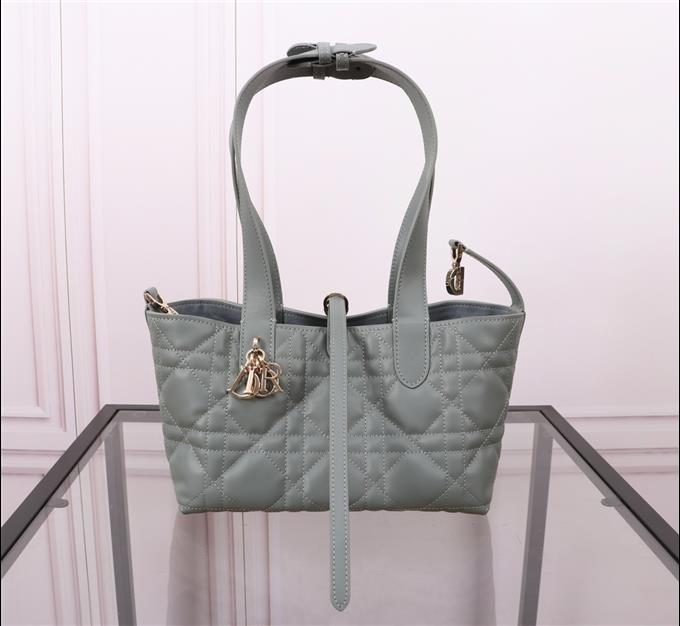 2025228Y800P212657214