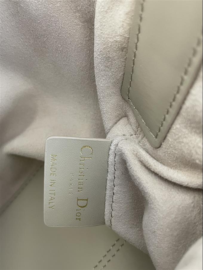 2025228Y800P212657655