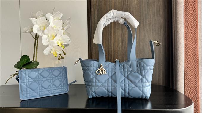 2025228Y800P212658610