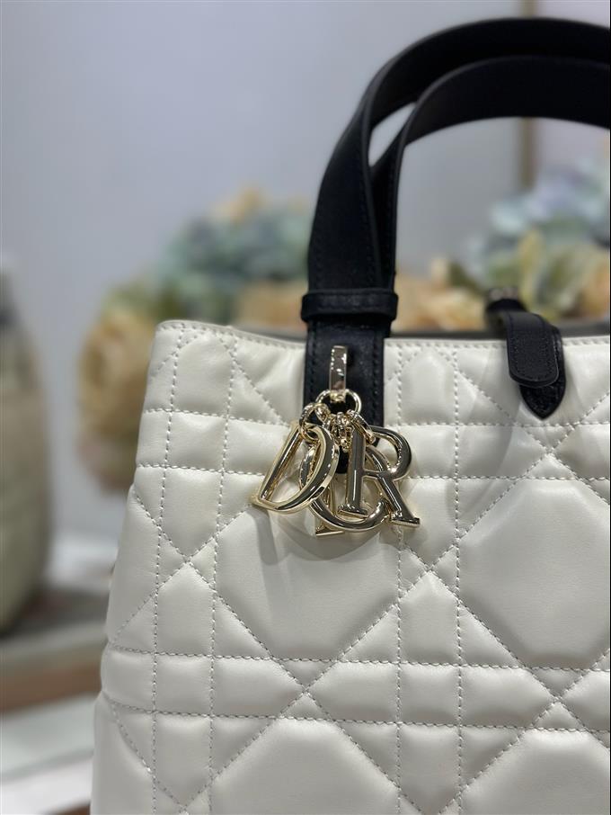 2025228Y820P212658848