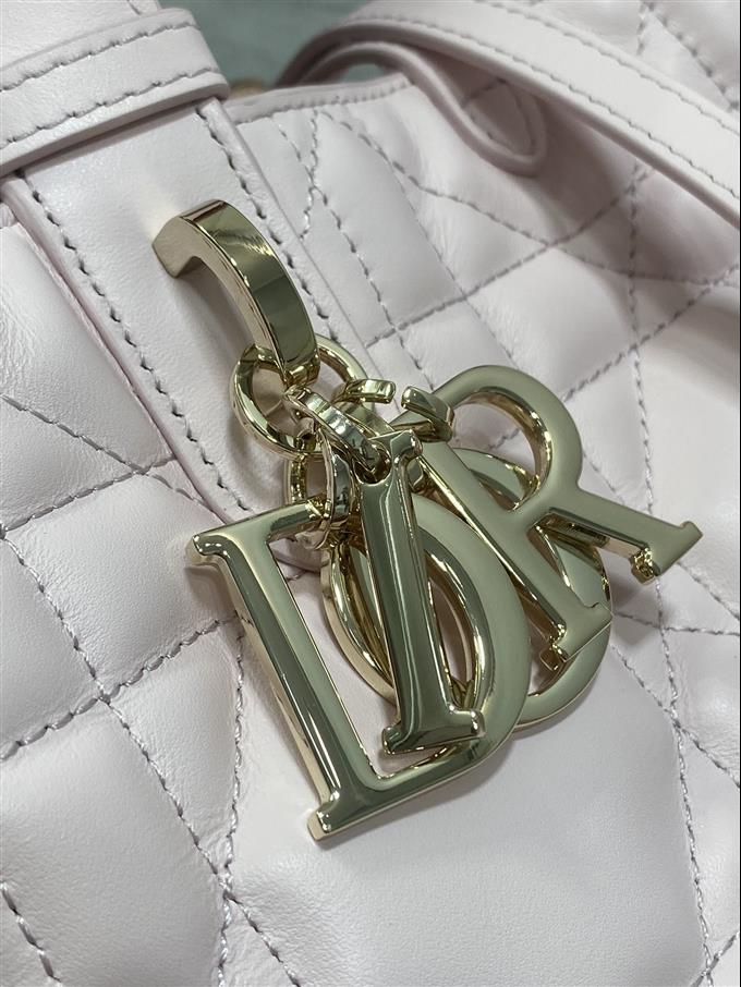 2025228Y850P212643123