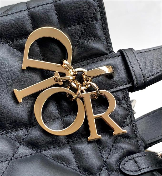 2025228Y850P212643739