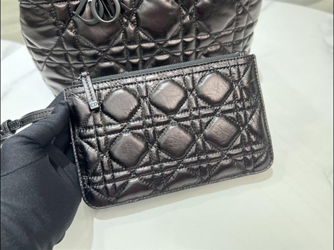 2025228Y850P212659474