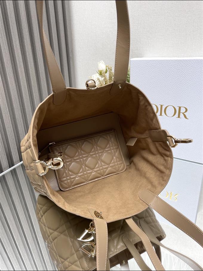 2025228Y850P212659630