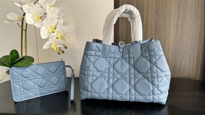 2025228Y850P212715414