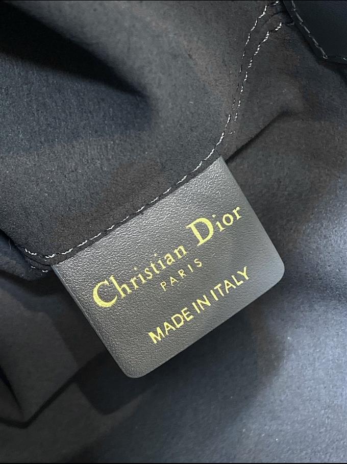 2025228Y850P21271583