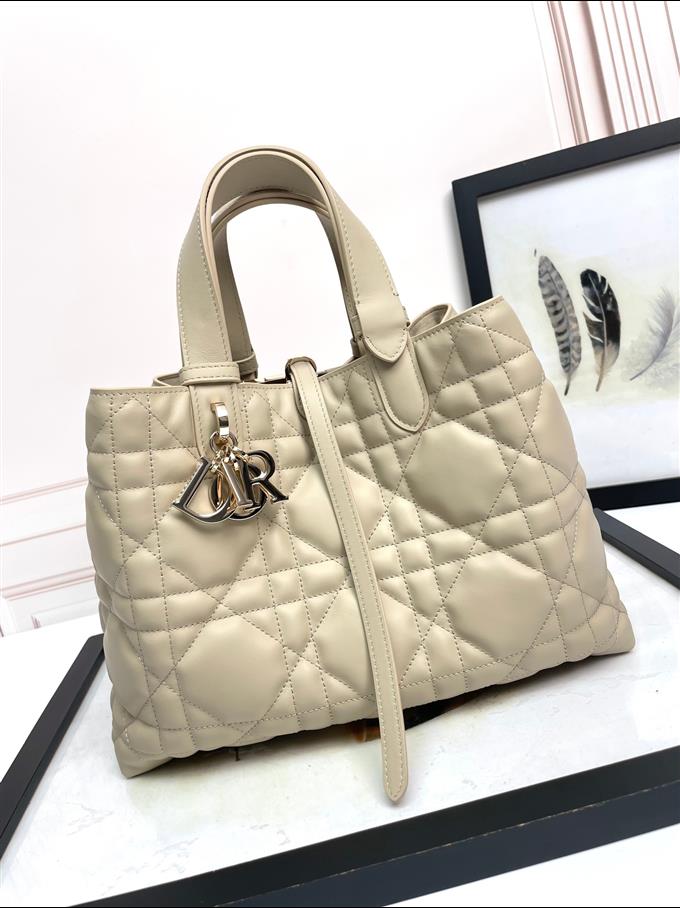 2025228Y850P21273333