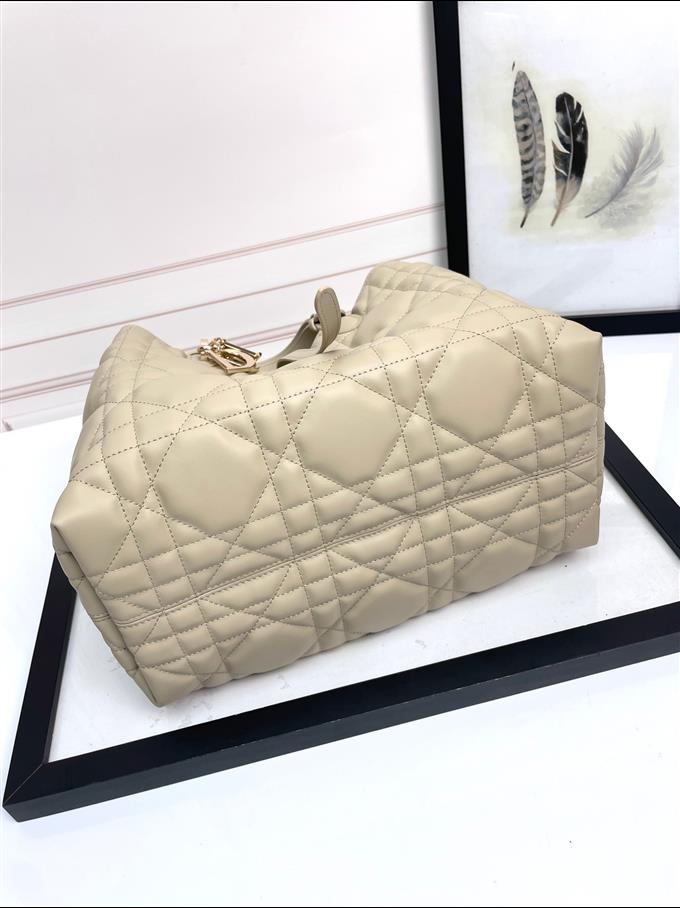 2025228Y850P21273395