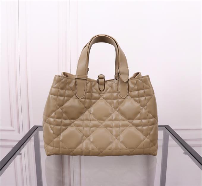 2025228Y850P21274353