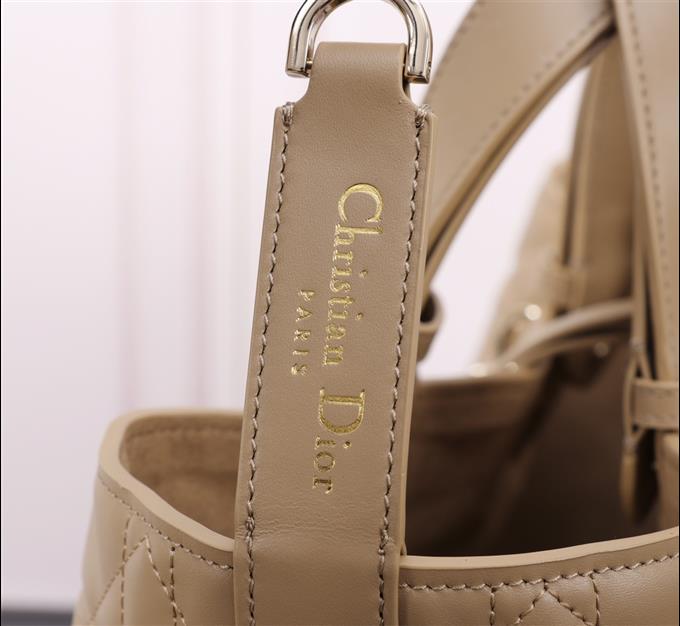 2025228Y850P21274401