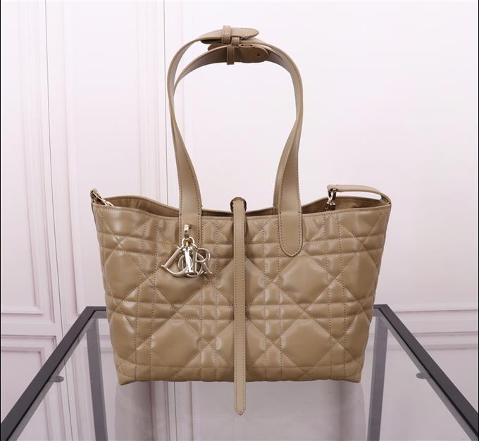 2025228Y850P21274417