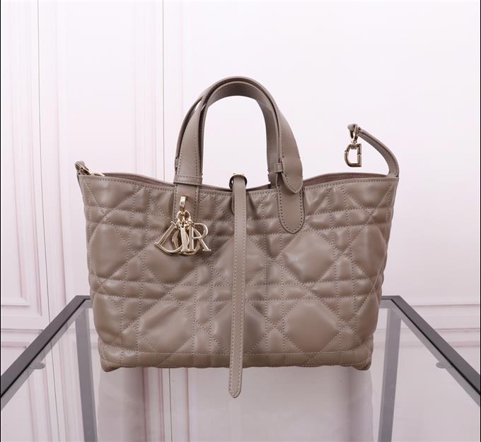 2025228Y850P21274668