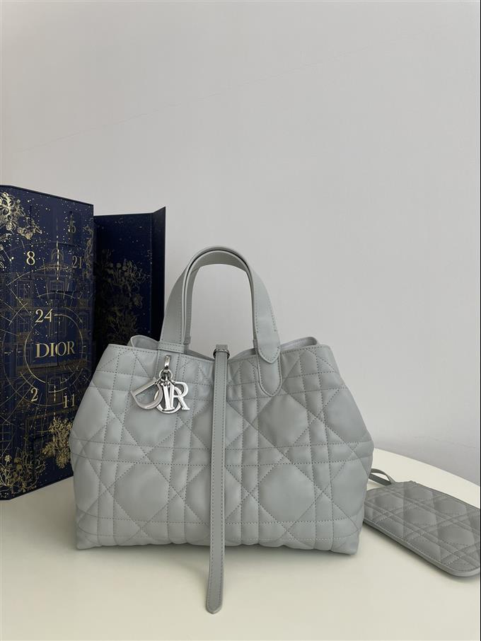 2025228Y850P21275719