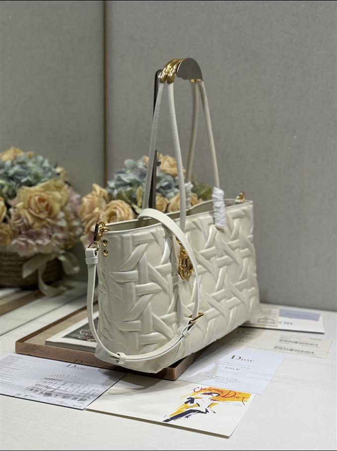 2025228Y880P21276865