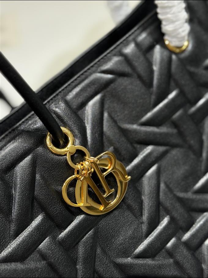 2025228Y880P21277162