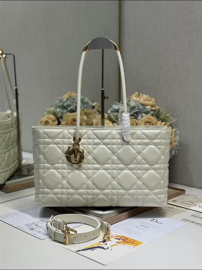 2025228Y880P21277271