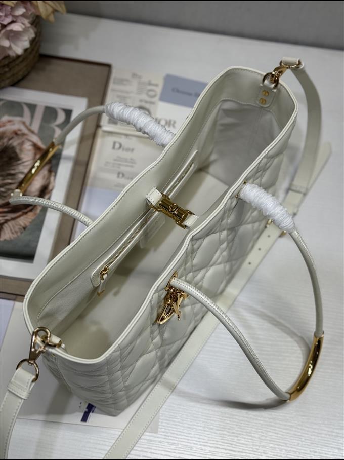 2025228Y880P21277364