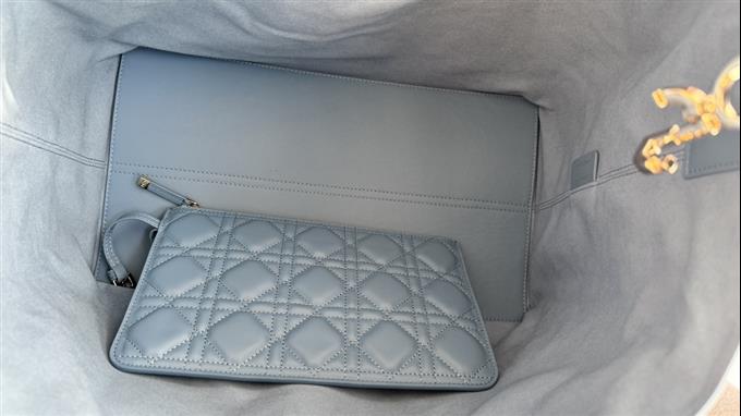 2025228Y900P21277818